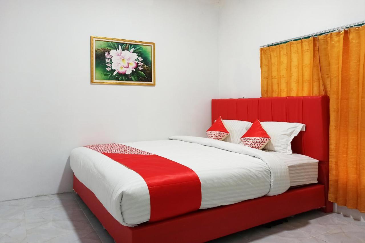 Oyo 2611 Hotel Krui Syariah 外观 照片