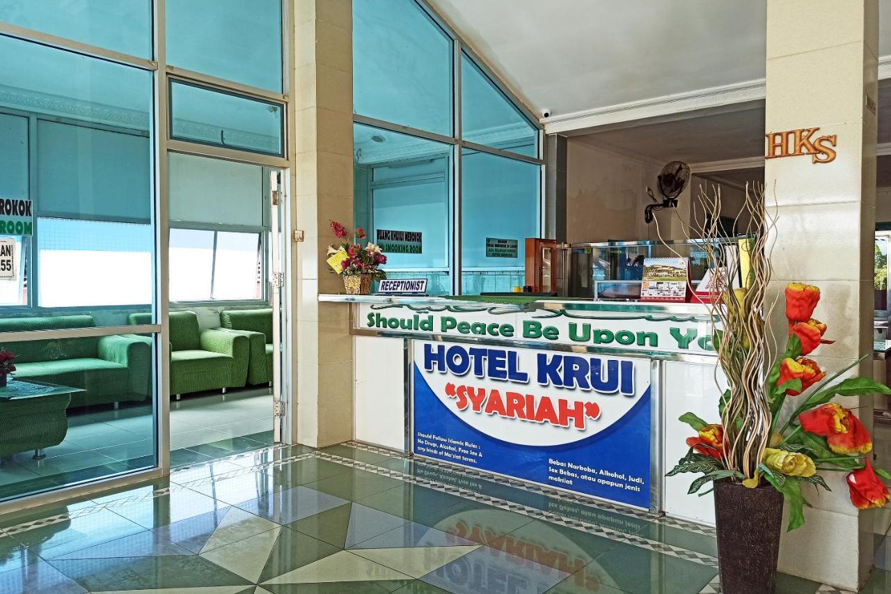 Oyo 2611 Hotel Krui Syariah 外观 照片