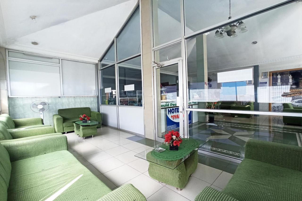 Oyo 2611 Hotel Krui Syariah 外观 照片