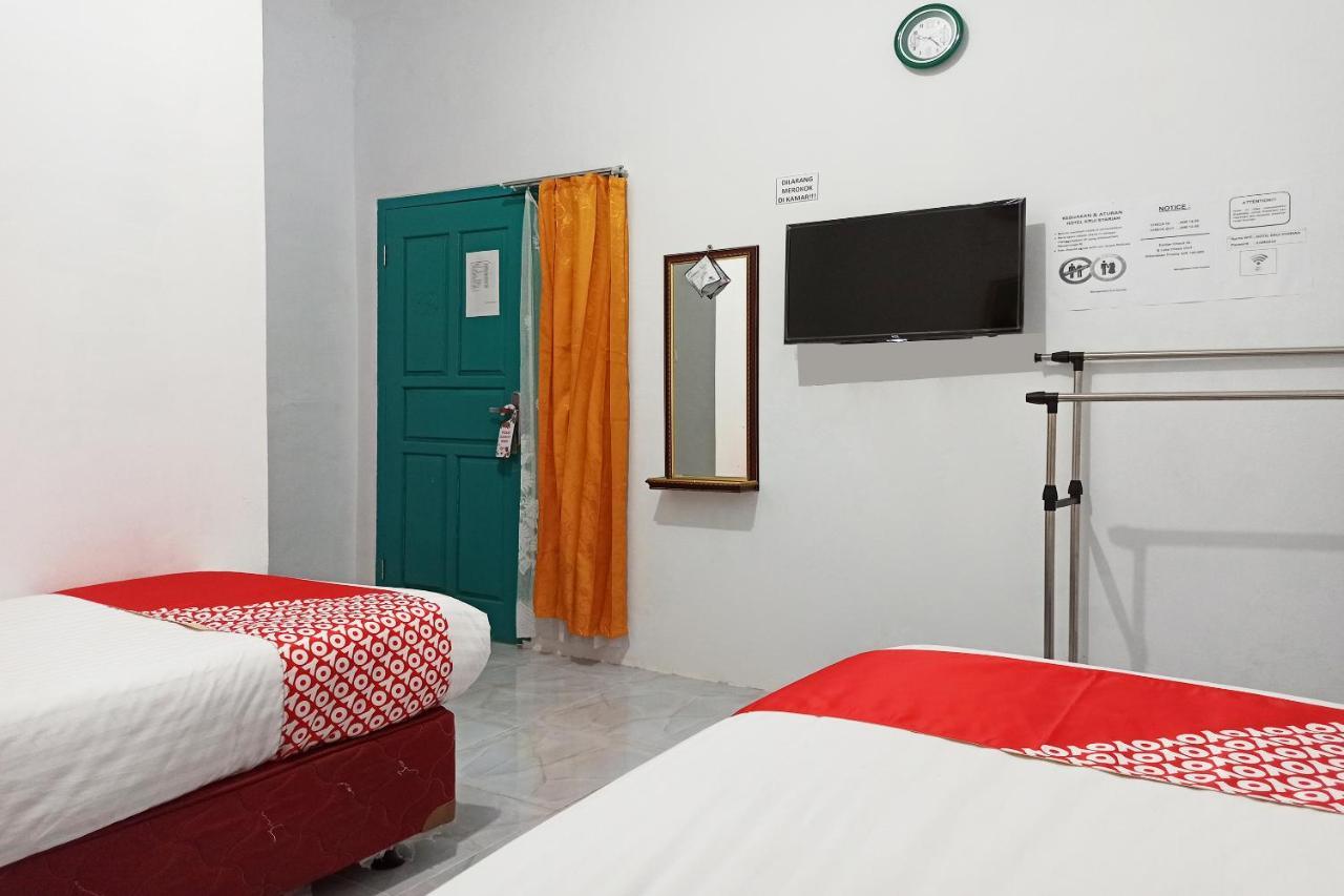 Oyo 2611 Hotel Krui Syariah 外观 照片